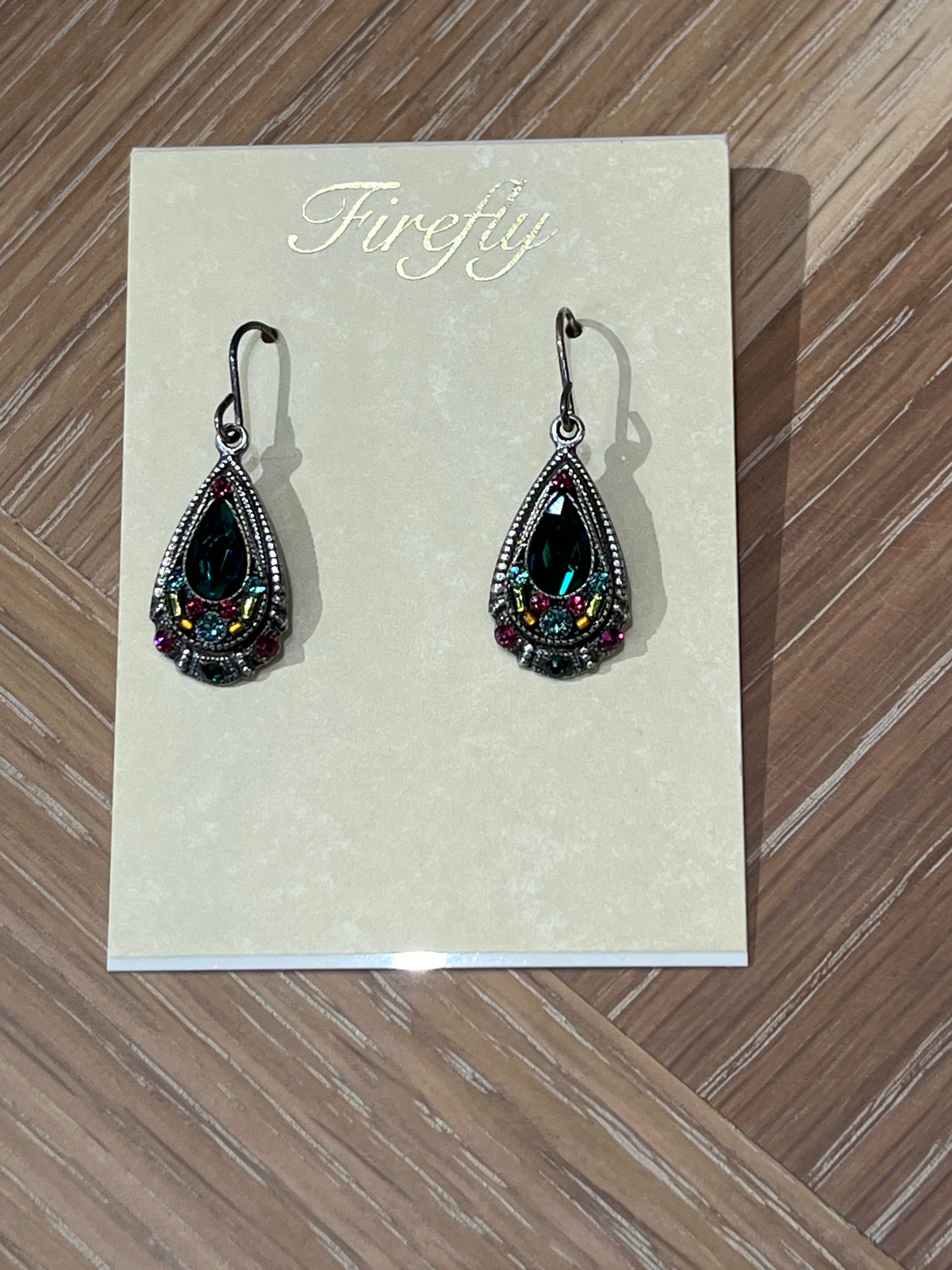 190 Teardrop earring