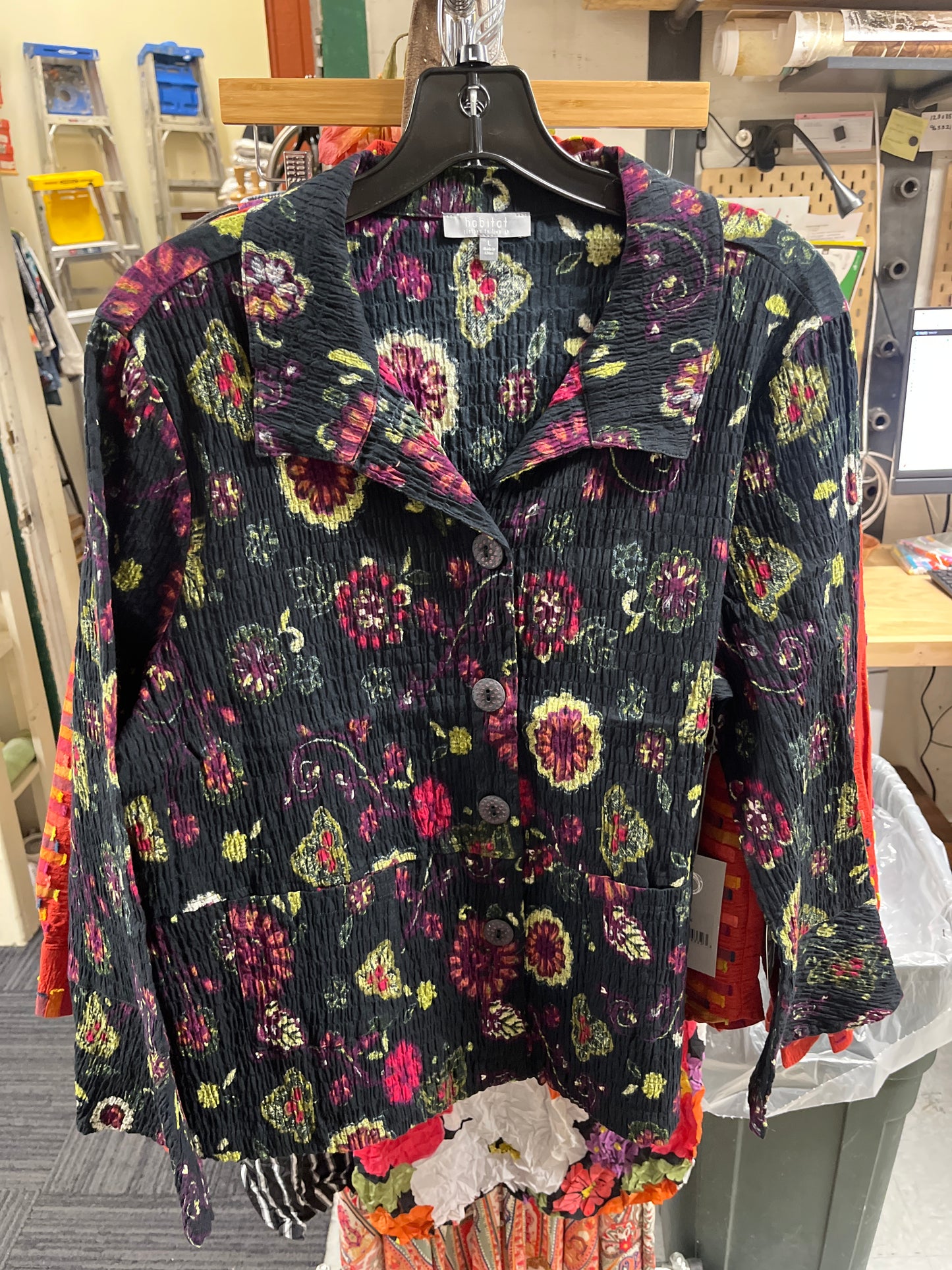 Crinkle Blk Floral Jacket