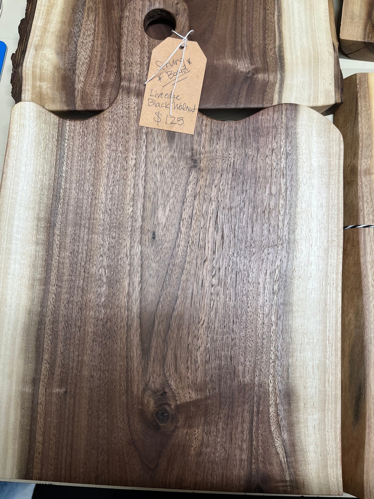 Serv. Board Center Hook Blk Walnut