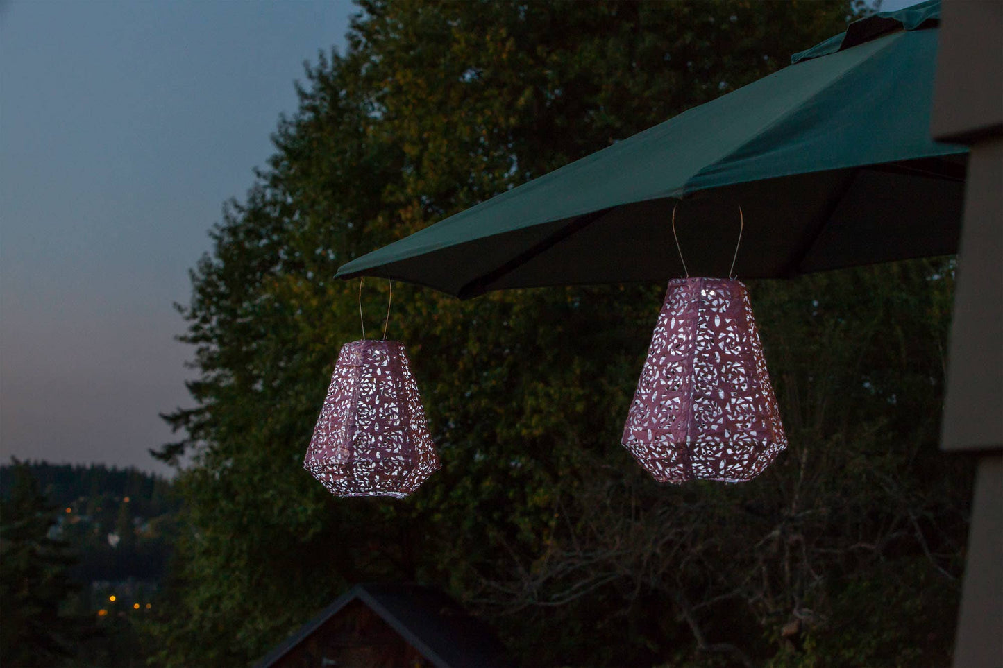 Stella Prism 11" Solar Lantern - Metallic Orchid