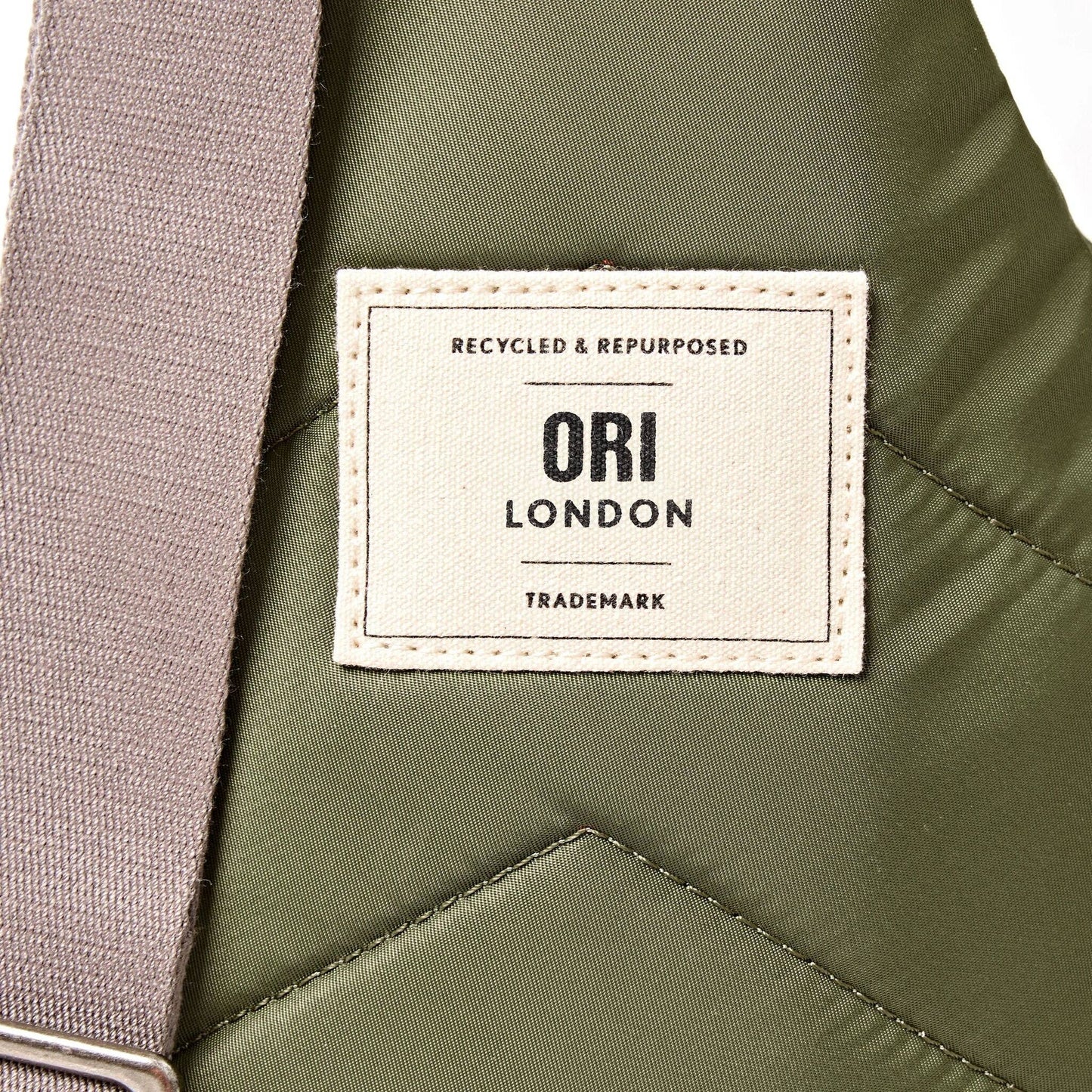 Willesden Sling in Chive Nylon