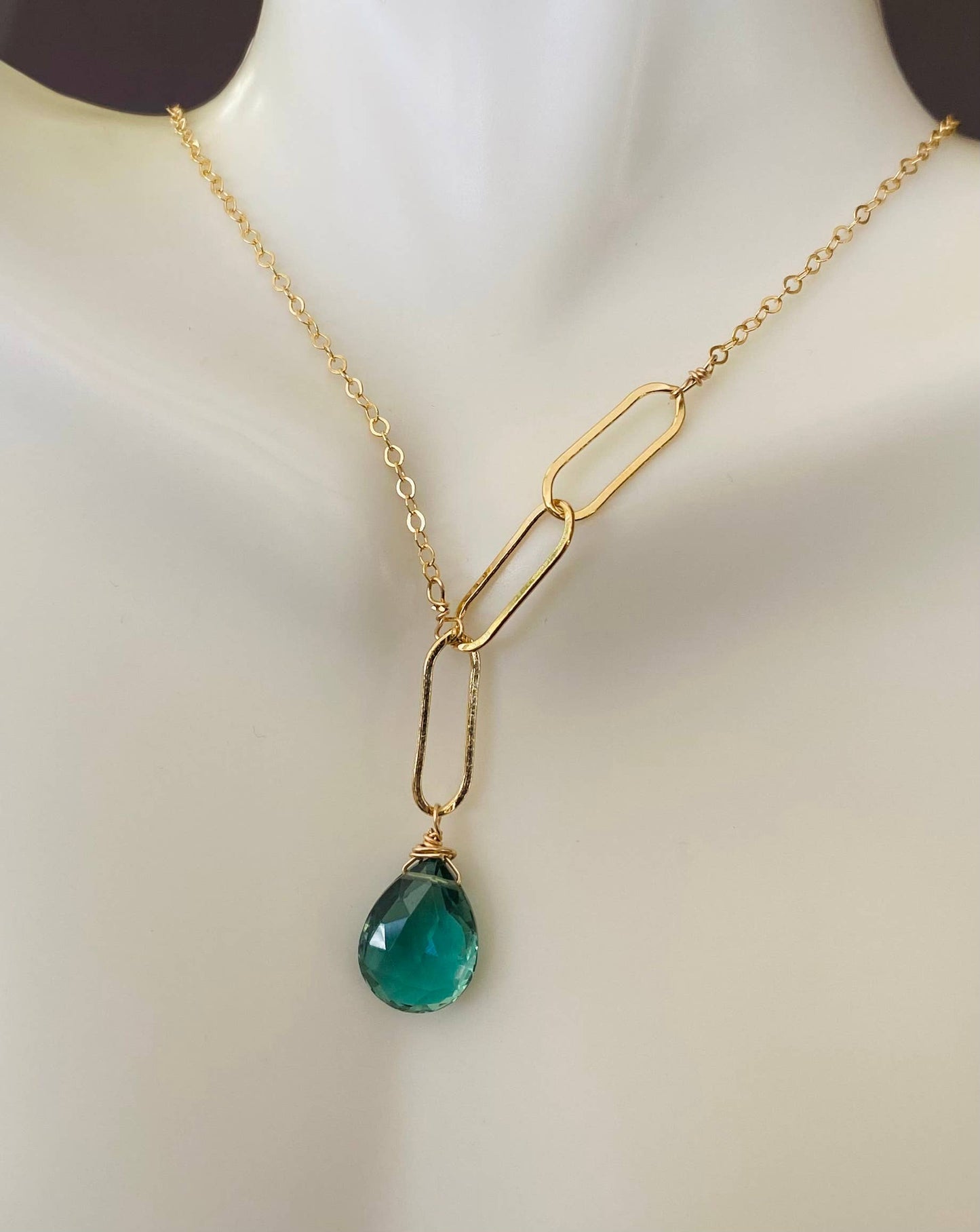 Asymmetrical Paperclip Links Pendant/Charm Necklace