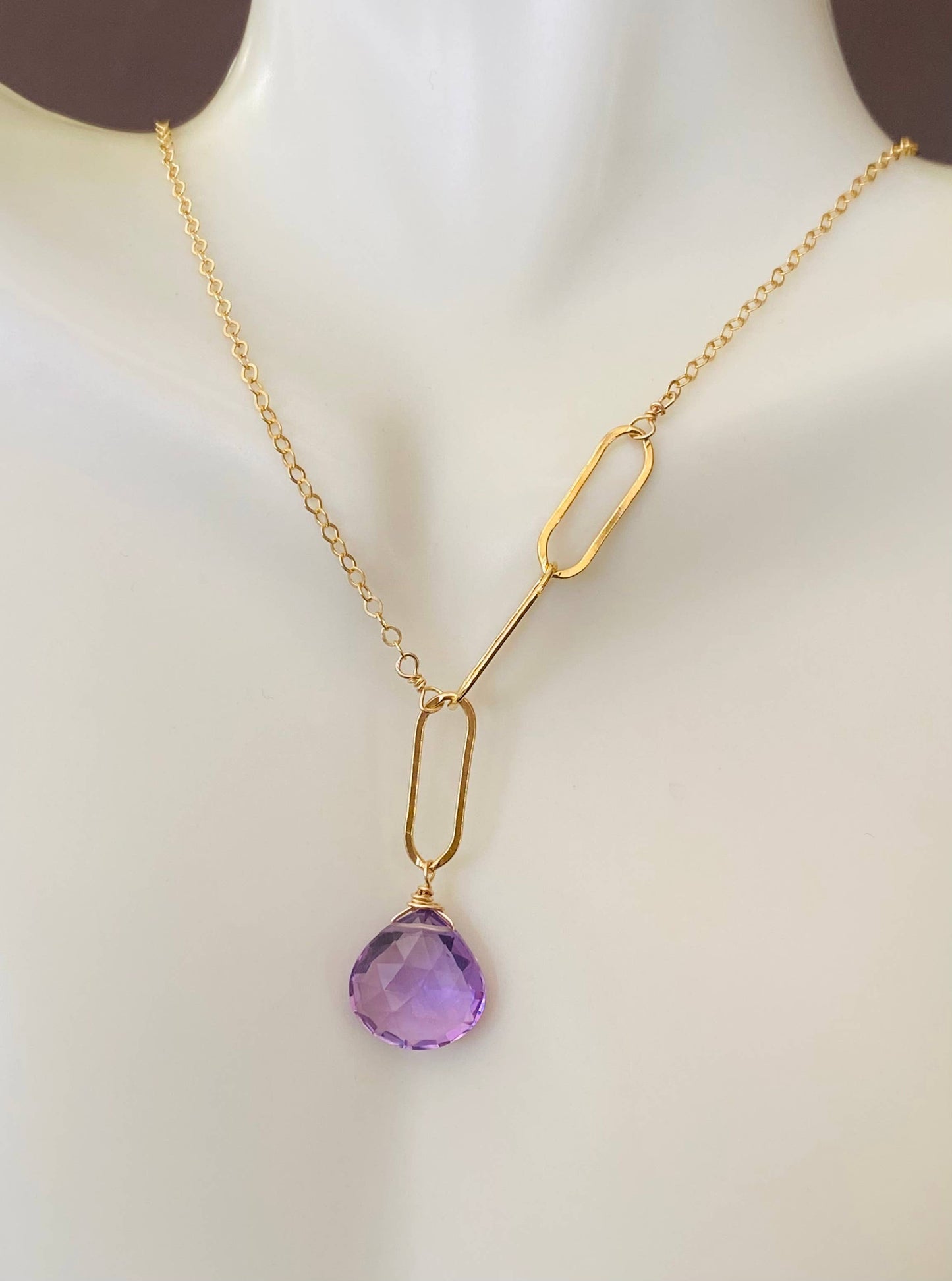 Asymmetrical Paperclip Links Pendant/Charm Necklace