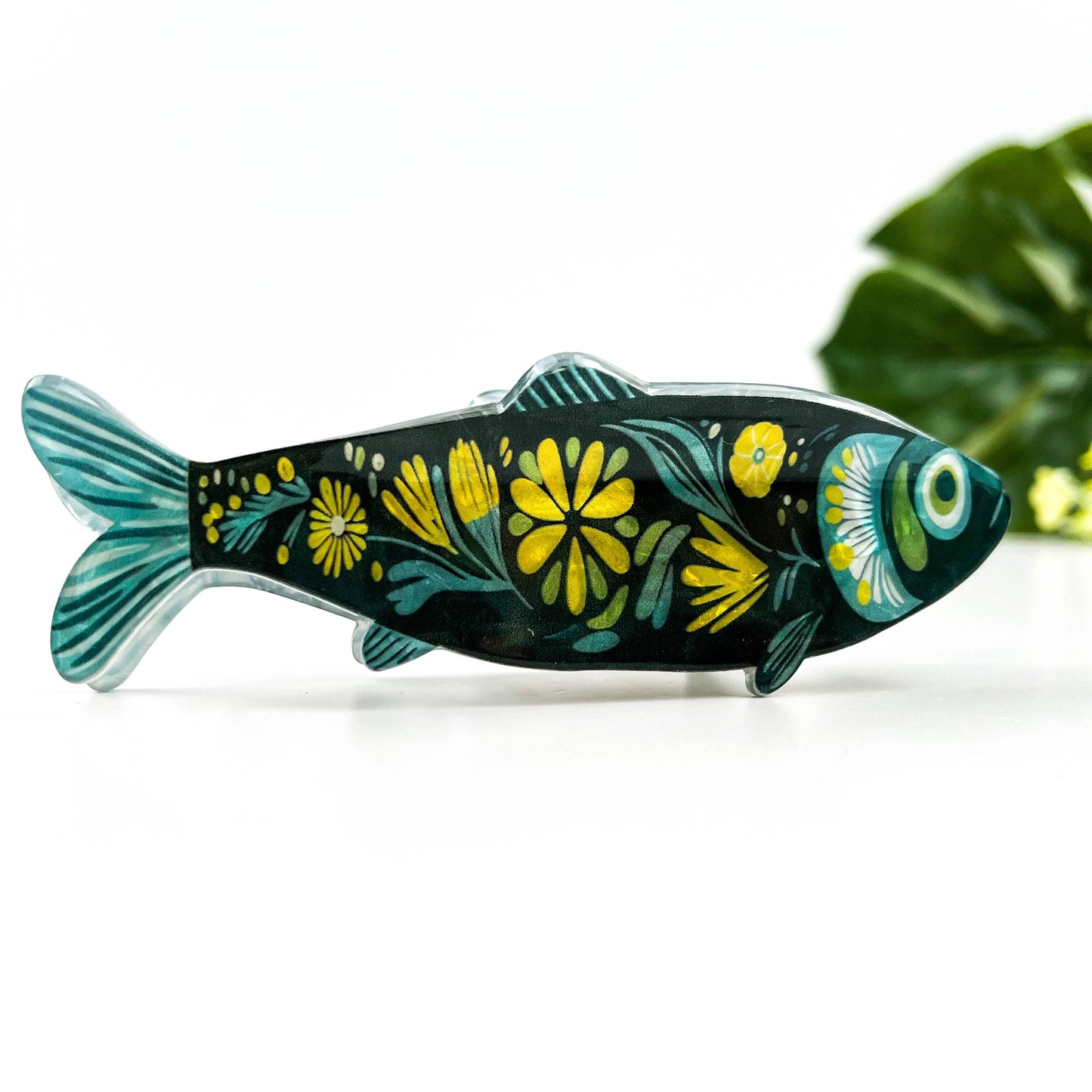 Green Sardine Hair Claw Clip with Seaweed Detail