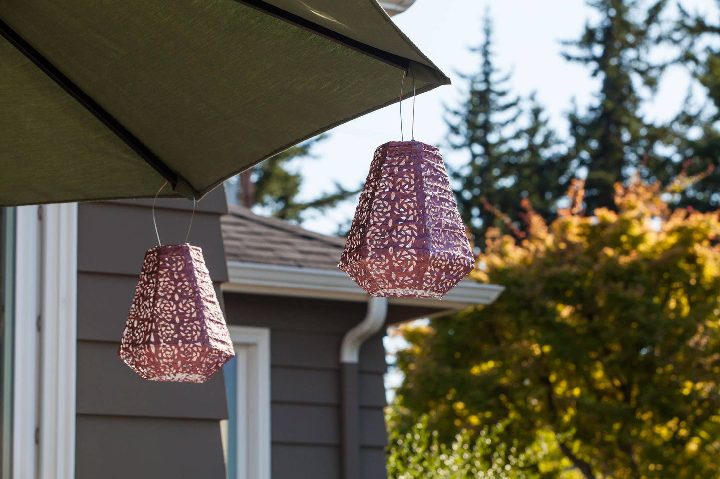 Stella Prism 11" Solar Lantern - Metallic Orchid