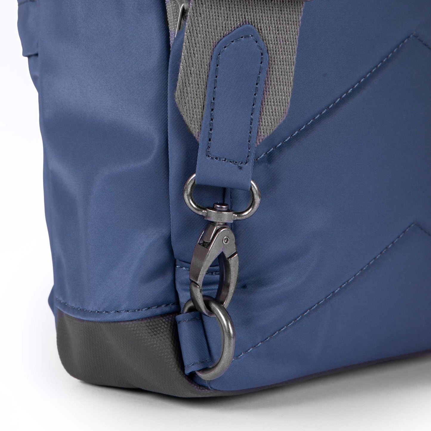 Willesden Sling Bag in Airforce Nylon