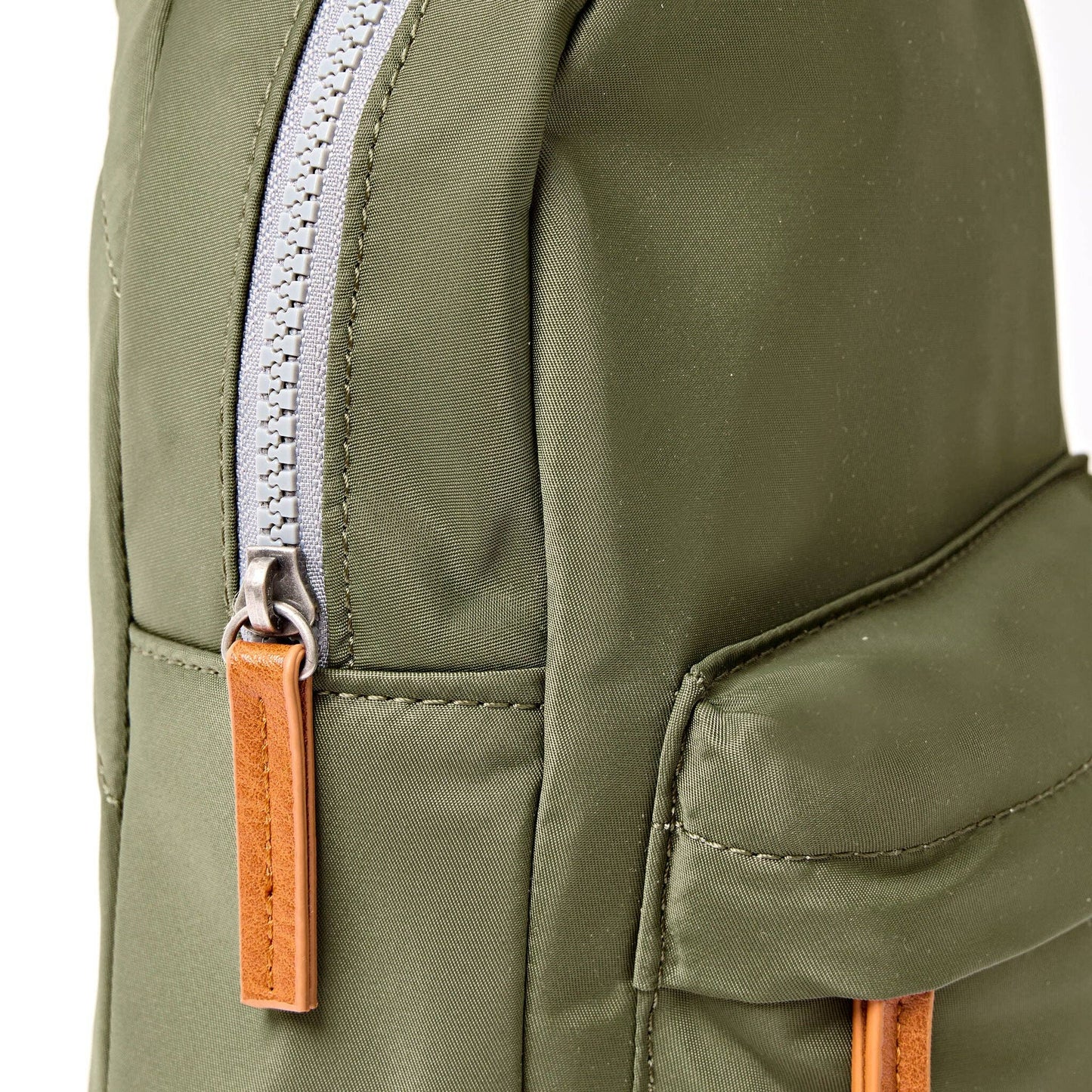 Willesden Sling in Chive Nylon