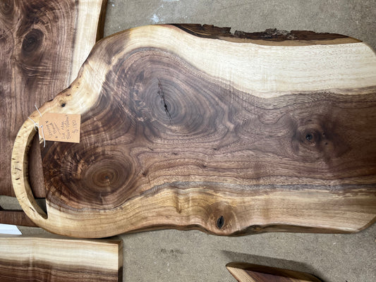 Serv. Board Sgl Curved Handle Blk Walnut