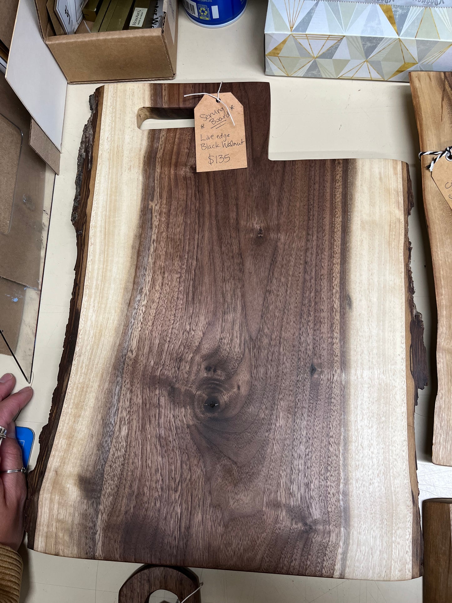 Serv. Board Bark sgl. Handle blk Walnut