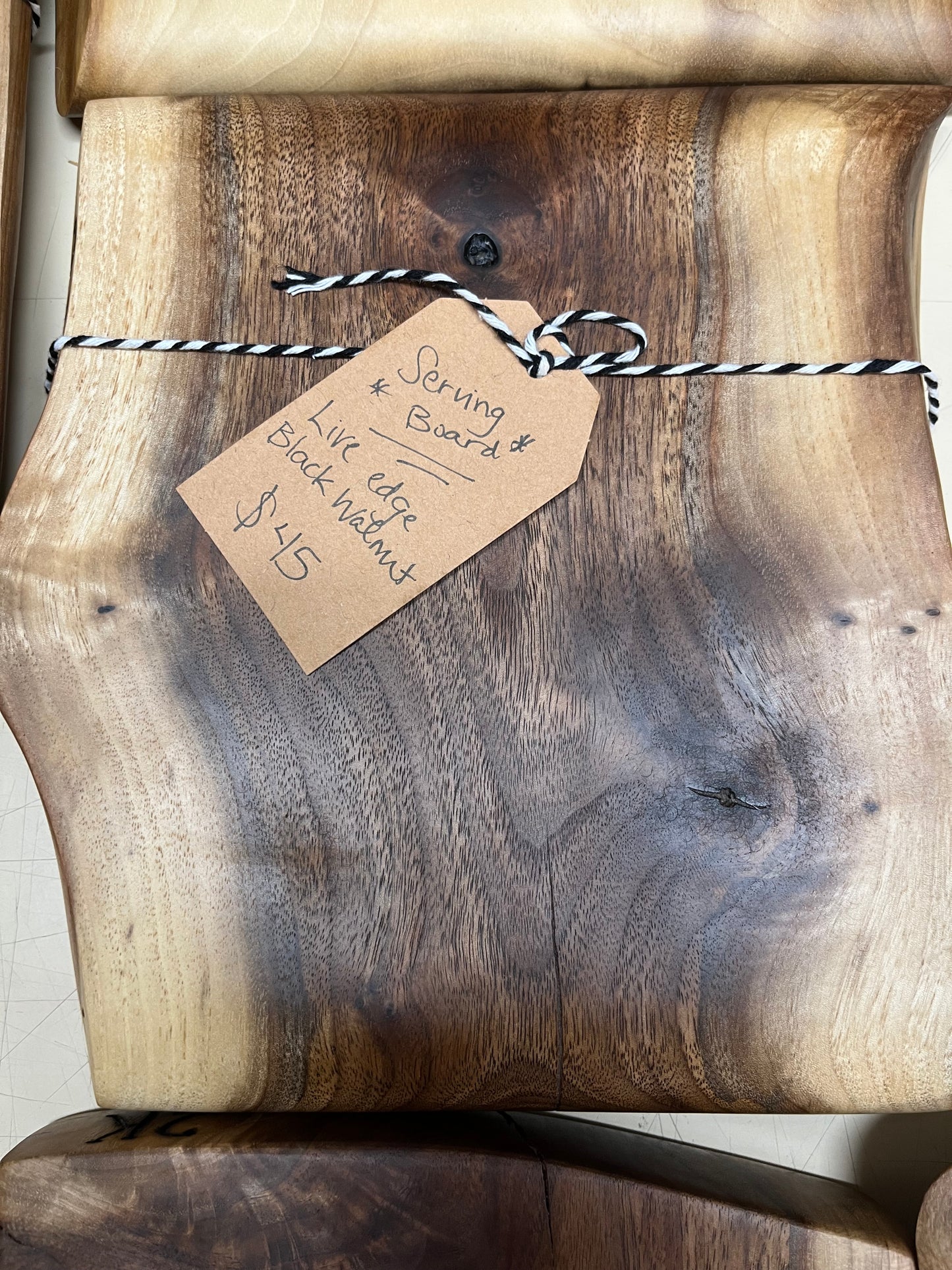 Serv. Board Sm Sq. Blk Walnut