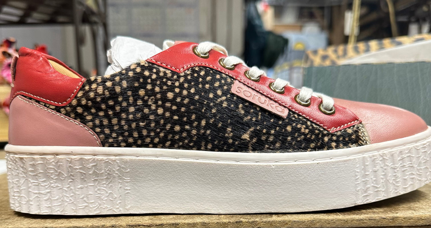 Calliope Sneaker