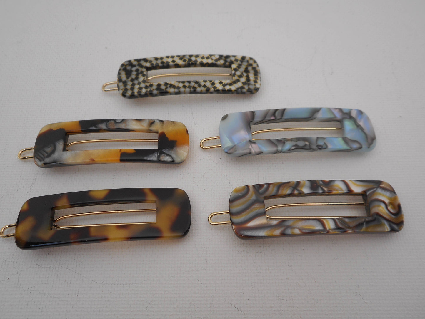 SM Open middle hair clip.