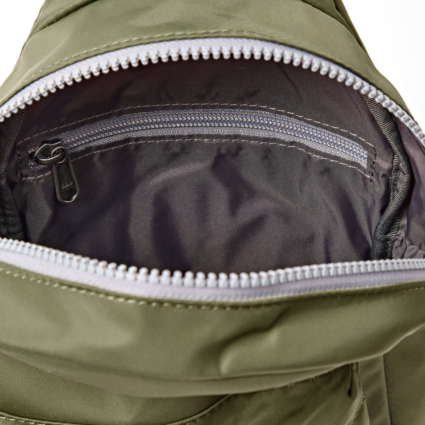 Willesden Sling in Chive Nylon