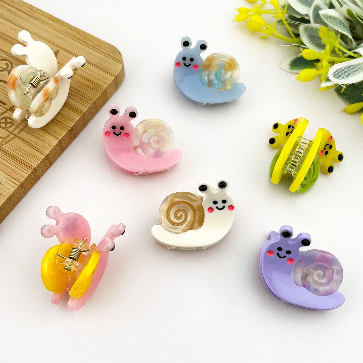 Mini Snail Hair Claw Clip