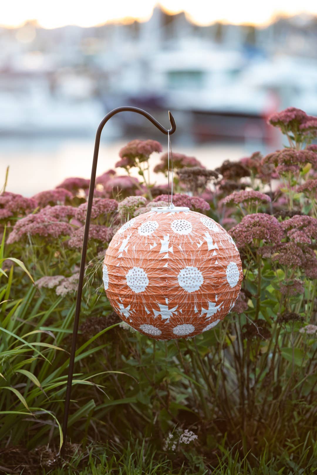 *NEW* Stella Print 12" Globe Solar Lntrn- Sunflower Persimm
