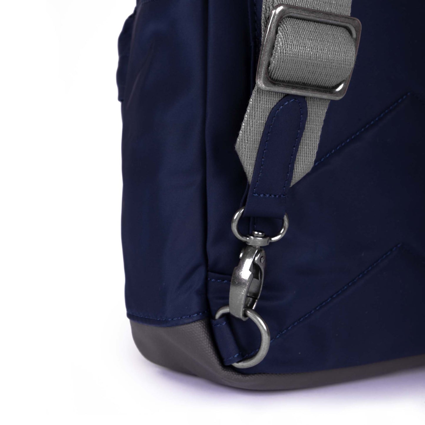 Willesden Sling Bag in Midnight Nylon