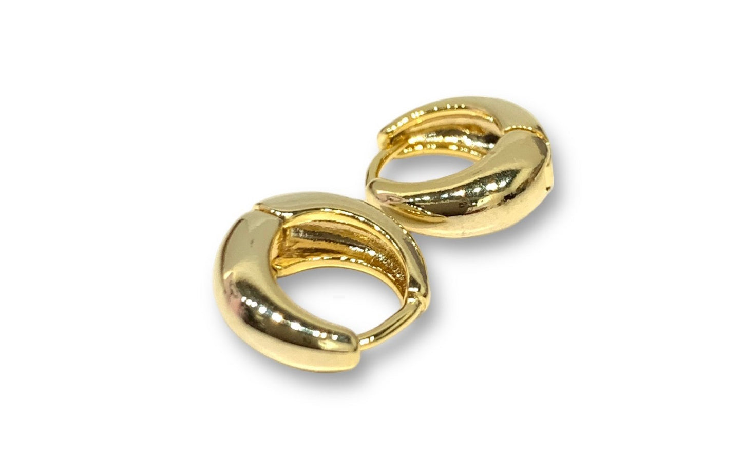 Fat hoop earring