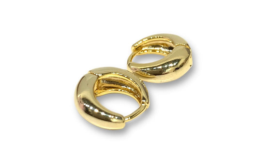Fat hoop earring